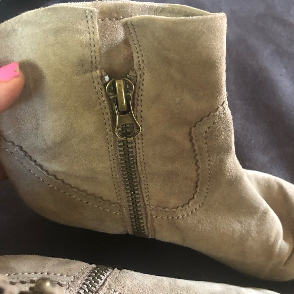 Authentic Sam Edelman booties - Picture 9 of 10